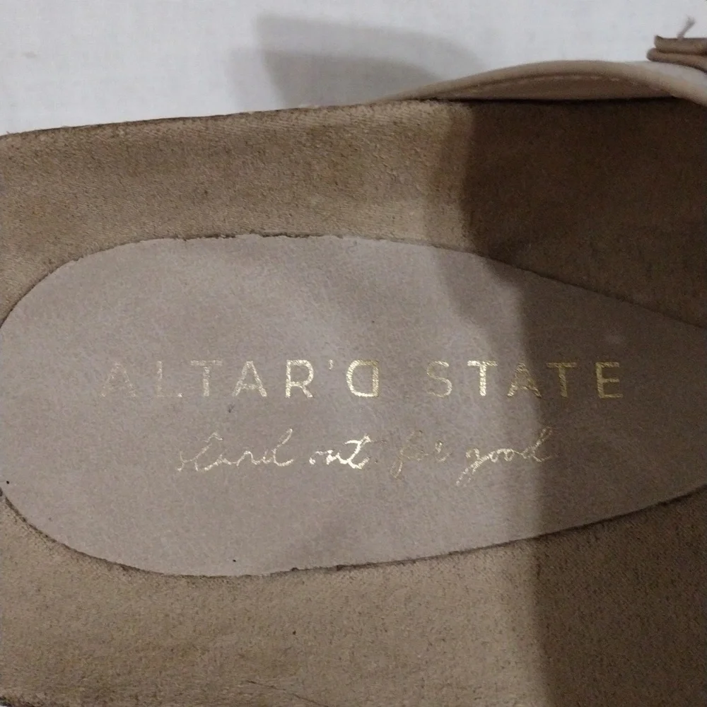 Altar’d State Serenna Faux Suede Buckle Strap Platform Sandals Studded Boho US 8